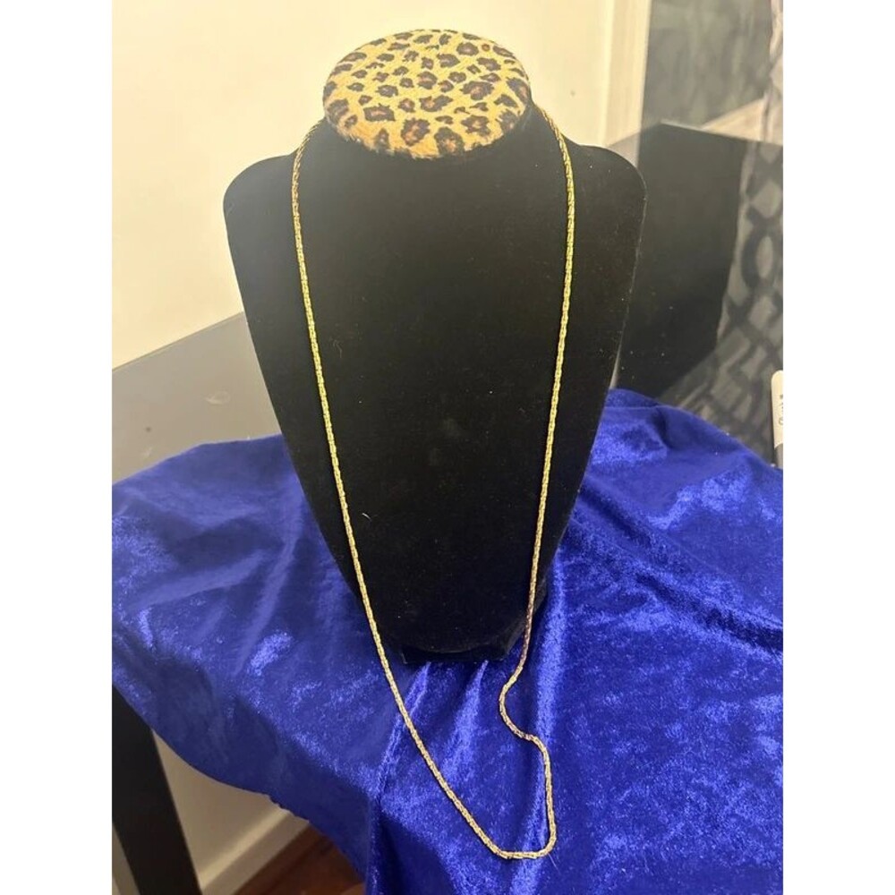 Vintage Signed Trifari Gold Tone 28” Chain Necklace - Picture 2 of 4